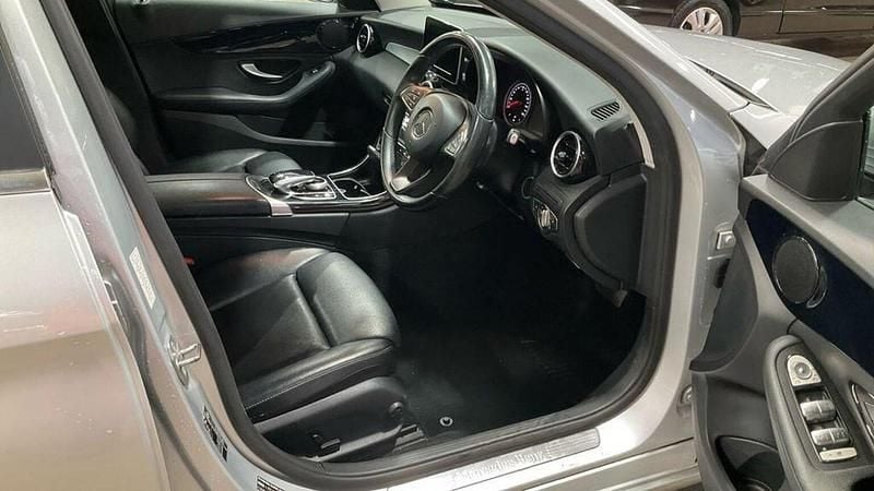 Used Mercedes C200 SE 184 HP (135 kW) 2017 Silver Sedan