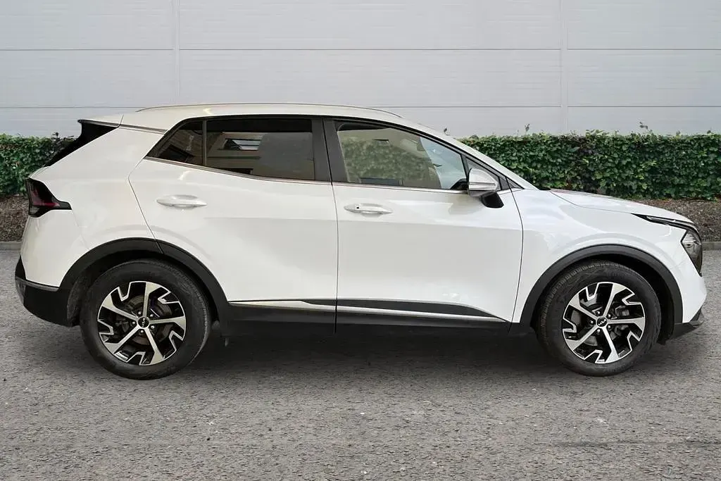 Used Kia Sportage 2023 White SUV