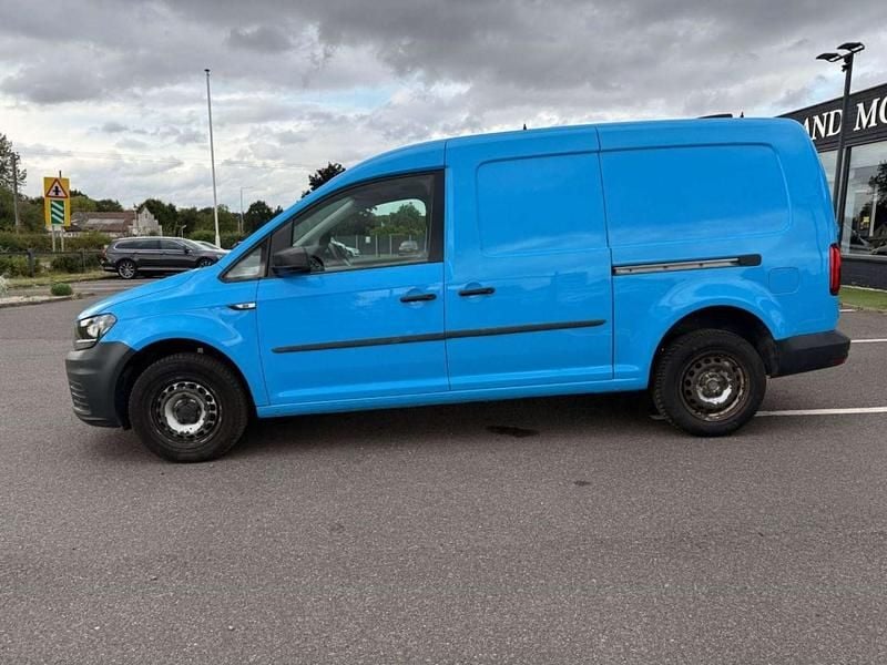 Used VW Caddy Maxi Startline 102 HP (75 kW) 2016 Blue MPV