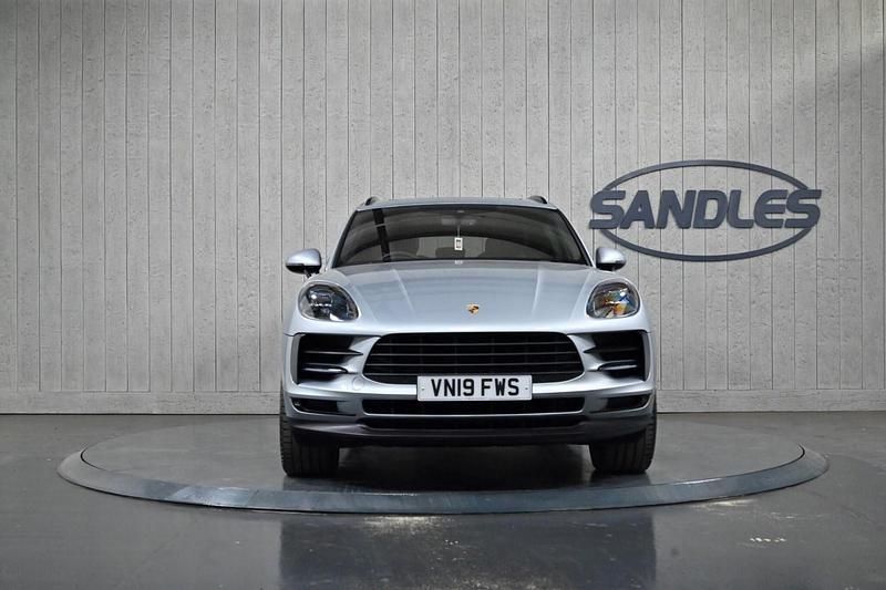 Used Porsche Macan 354 HP (260 kW) 2019 Silver SUV