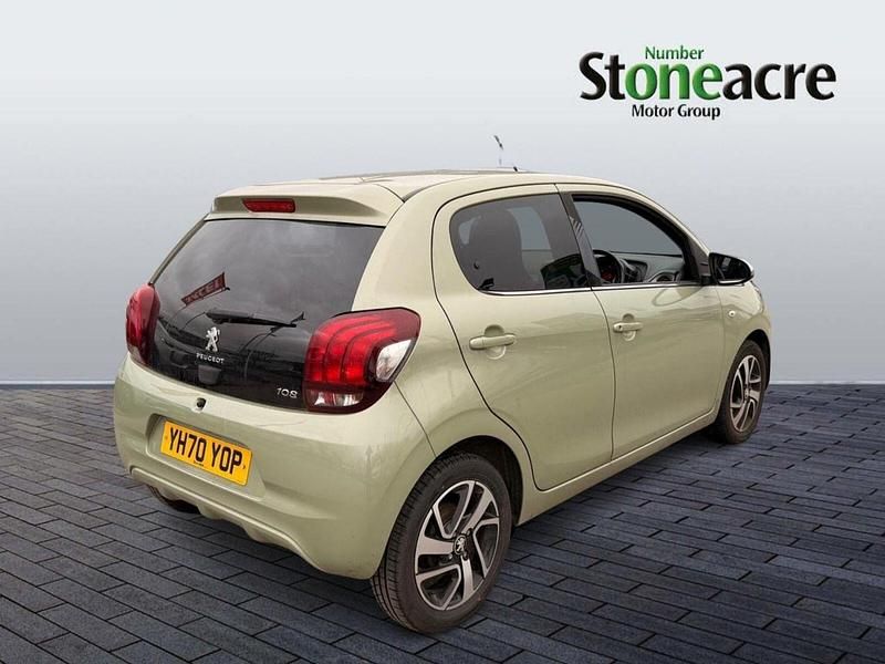 Used Peugeot 108 Collection 72 HP (52 kW) 2020 Green Hatchback