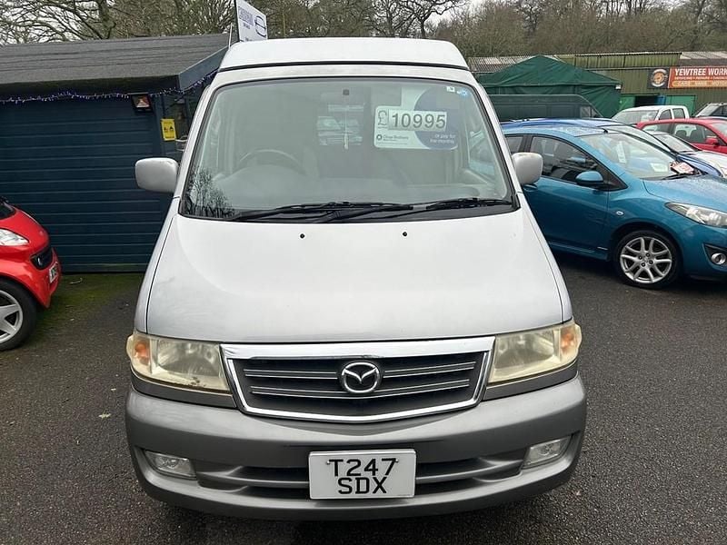 Usado Mazda Bongo 2021 Prateado Monovolume