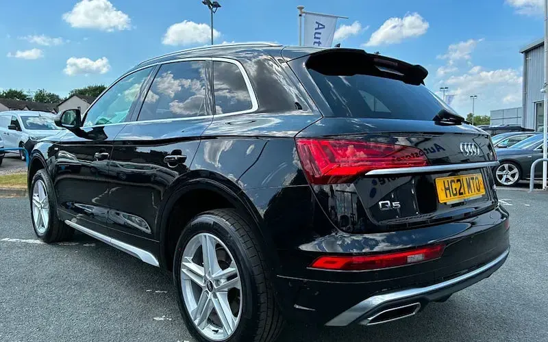 Used Audi Q5 S-Line 204 HP (150 kW) 2024 SUV