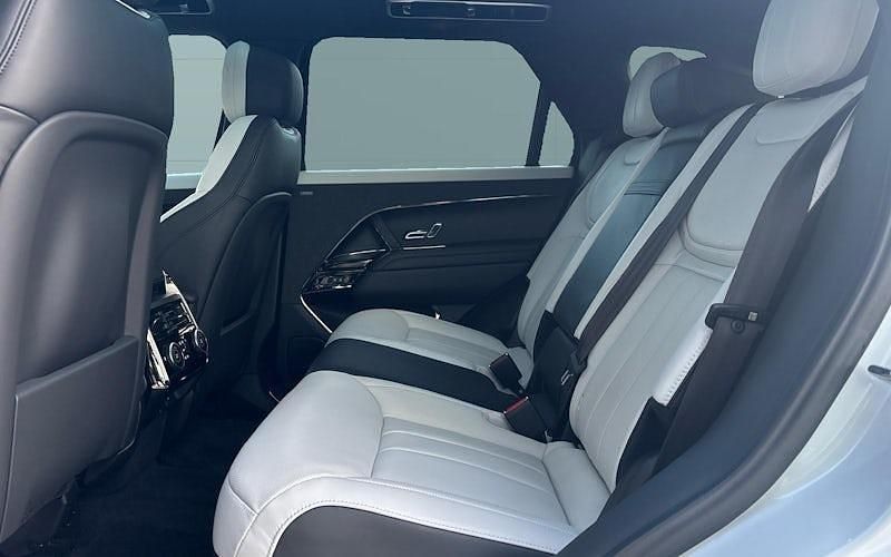 Used Land Rover Range Rover Sport Autobiography 349 HP (256 kW) 2025 SUV