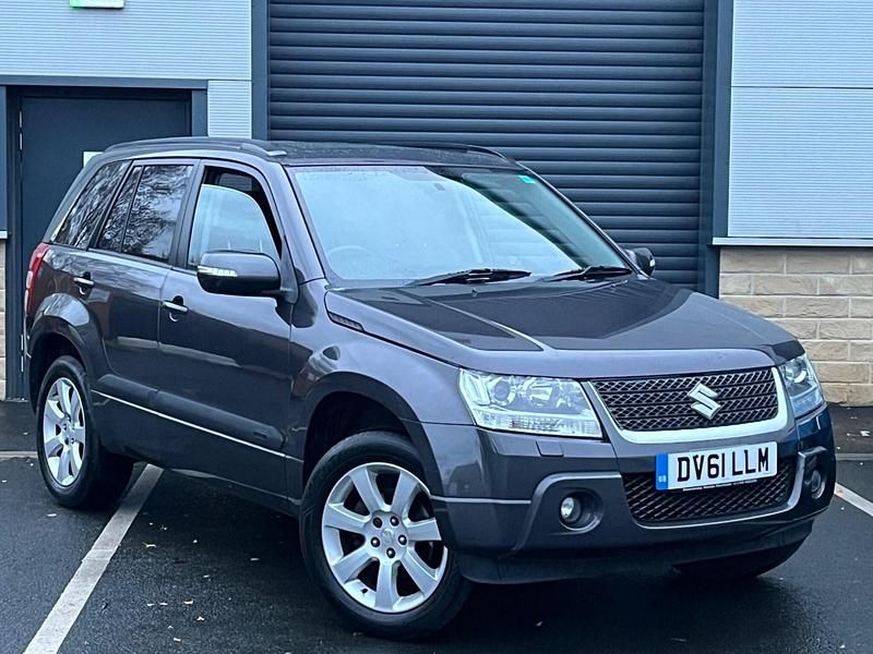 Grey Used 2011 Suzuki Grand Vitara SZ5 Estate | £6,795 (Expensive) - Image 1/4