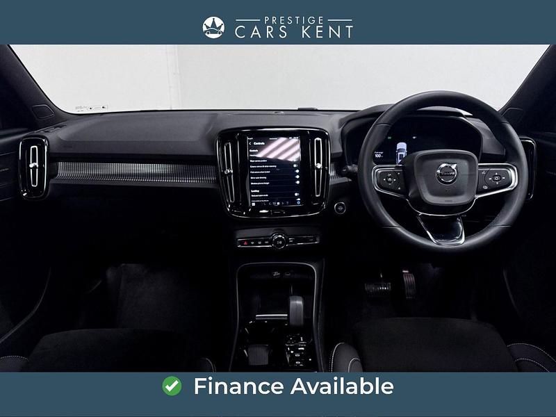 Used Volvo XC40 Ultimate 163 HP (119 kW) 2024 Blue SUV