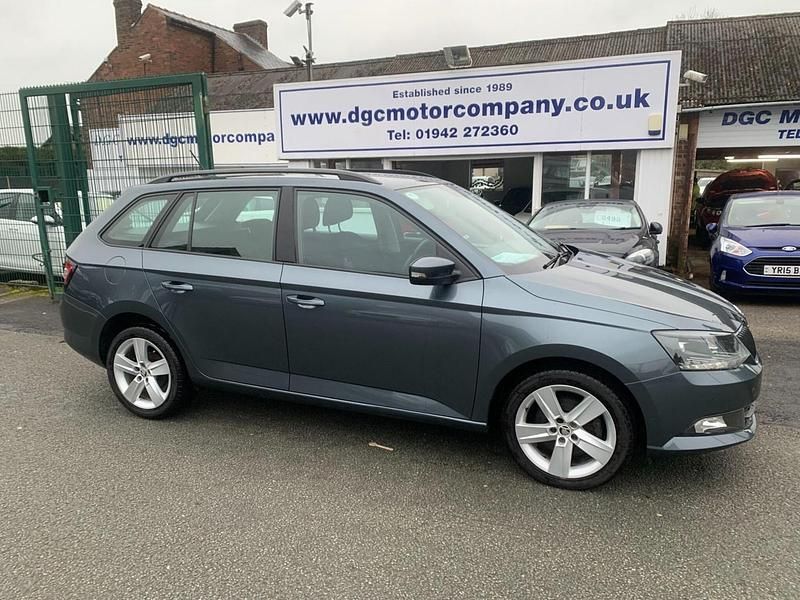 Used Skoda Fabia SE L 110 HP (80 kW) 2015 Grey Estate