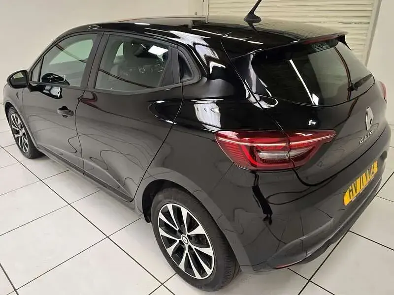 Used Renault Clio Iconic 90 HP (66 kW) 2021 Black Hatchback