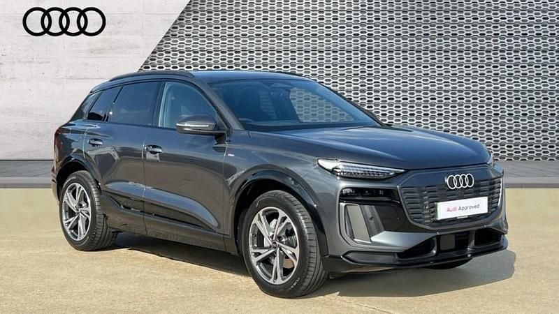 Grey Used 2025 Audi Q6 e-tron S-Line SUV | £55,990 (Good price) - Image 1/4