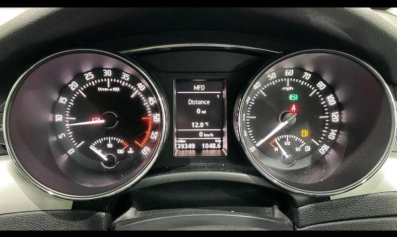 Used Skoda Superb SE 170 HP (125 kW) 2013 Beige Hatchback