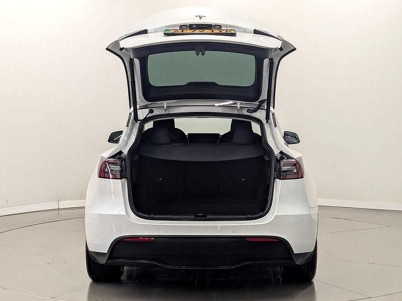 Used Tesla Model Y Long Range AWD 378 kW (514 HP) 2022 White SUV