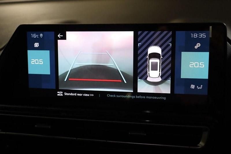 Used Citroën C5 224 HP (164 kW) 2024 White Hatchback