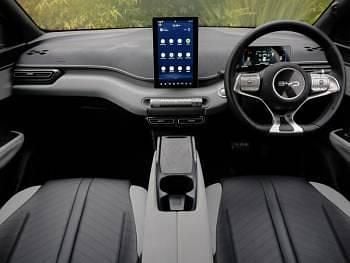 New BYD Dolphin Surf Active 64 kW (88 HP) 2026 Green Hatchback