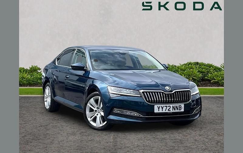 Used Skoda Superb SE L 150 HP (110 kW) 2023 Petrol blue metallic Hatchback