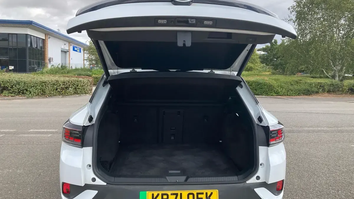 Used VW ID.4 Pro Performance 150 kW (204 HP) 2021 White SUV