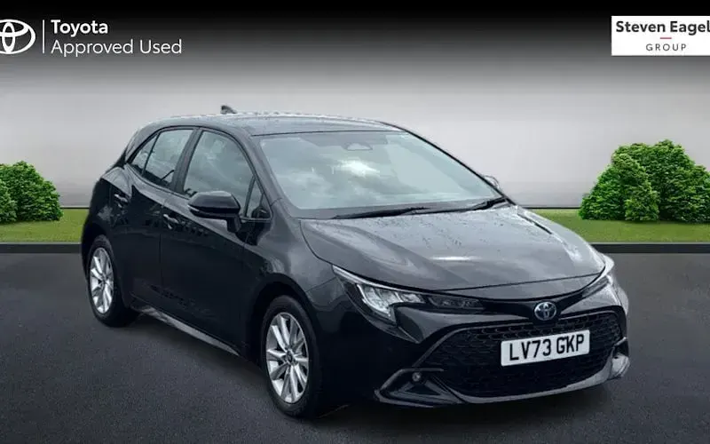 Used Toyota Corolla 140 HP (102 kW) 2026 Hatchback