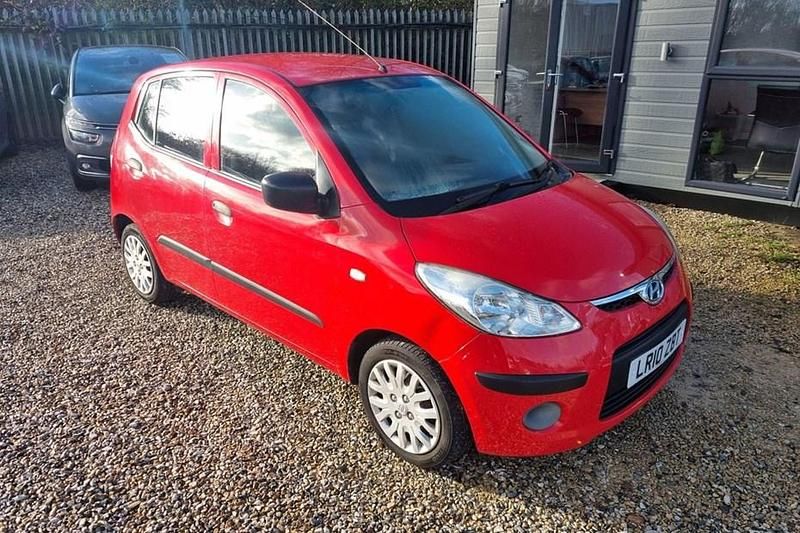 Red Used 2010 Hyundai i10 Classic Hatchback | £2,295 (A bit pricey) - Image 1/1