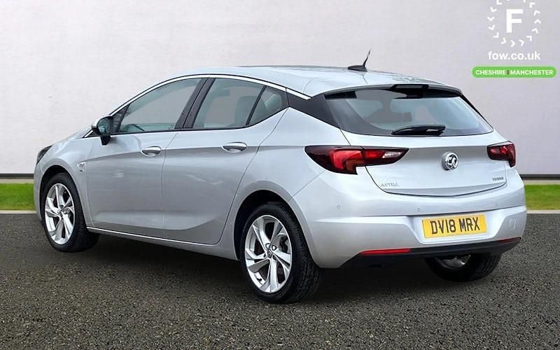 Begagnad Vauxhall Astra SRi 150 HK (110 kW) 2018 Silver Halvkombi