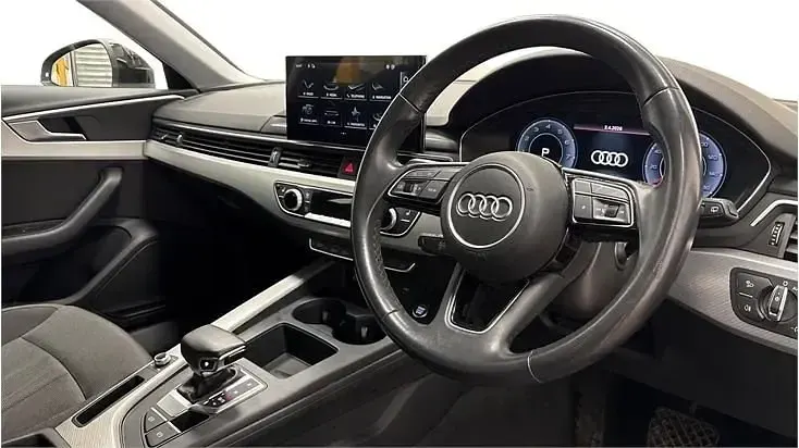 Begagnad Audi A4 Comfort 150 HK (110 kW) 2022 Svart Kombi