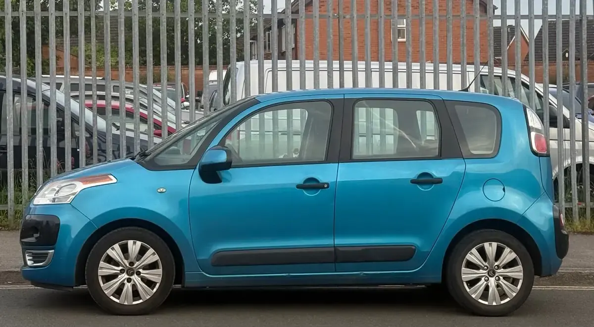 Used Citroën C3 Picasso VTR Sport 90 HP (66 kW) 2009 Blue MPV