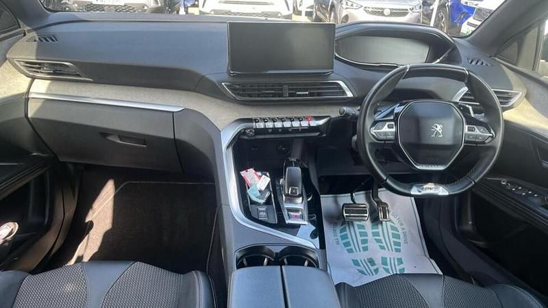 Second-hand Peugeot 3008 GT 129 CP (94 kW) 2023 Gri SUV