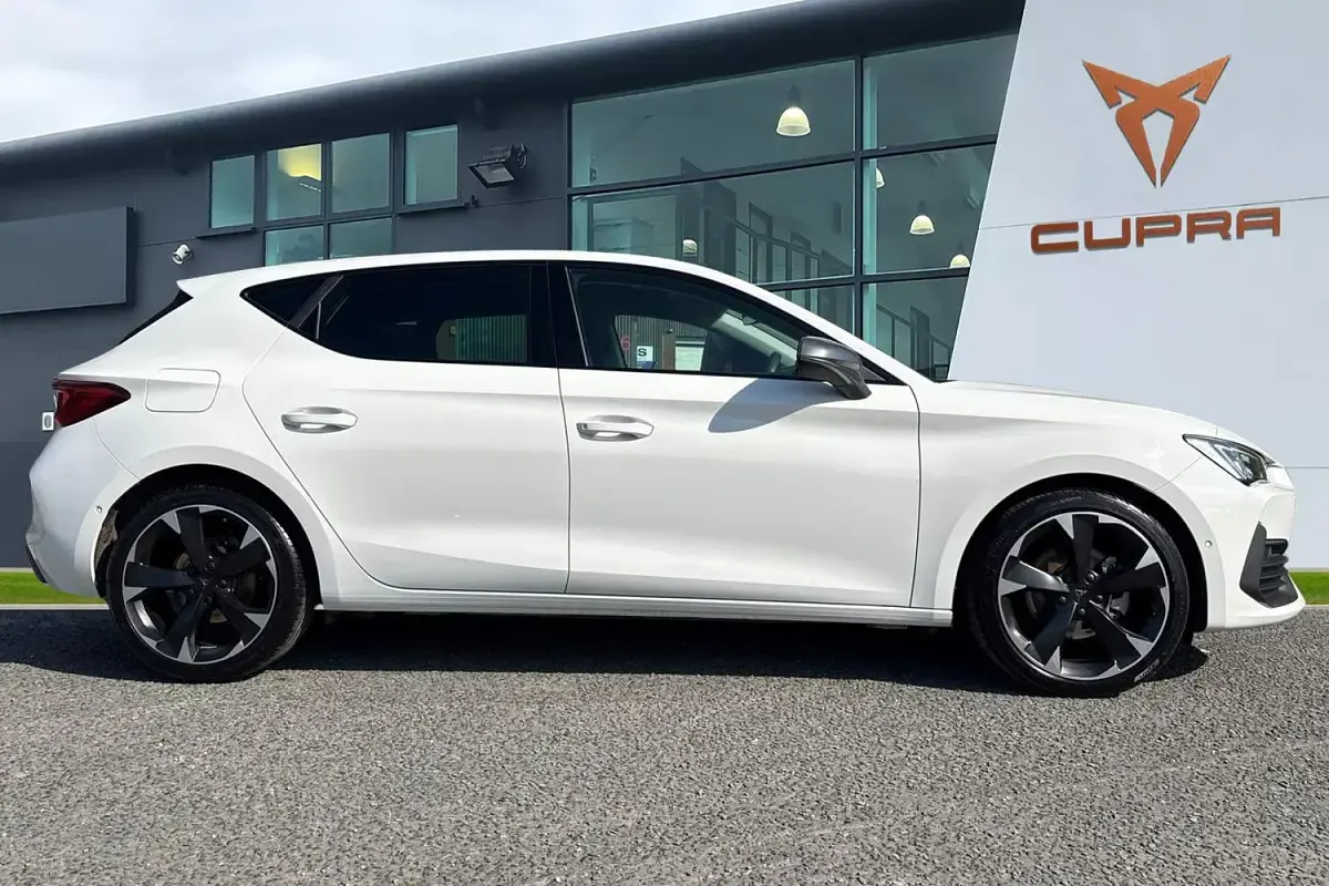 Used Cupra Leon 2023 White Hatchback
