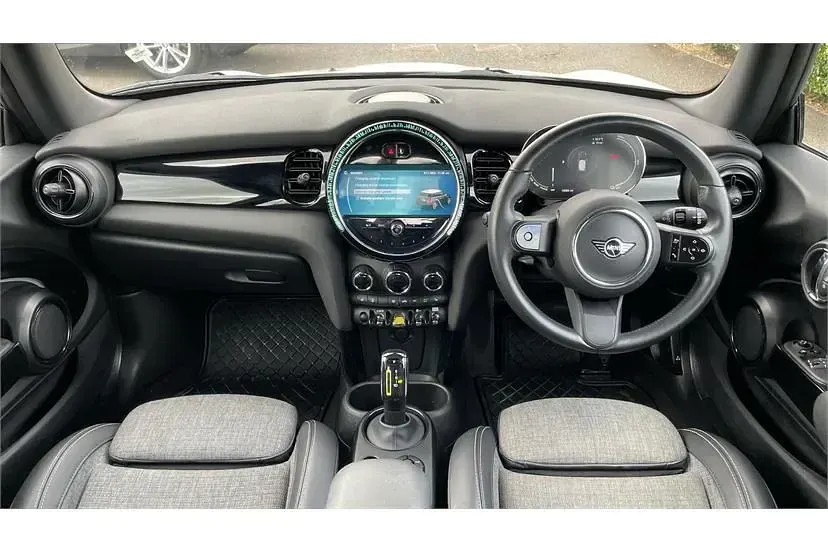Used Mini Cooper S Level 2 135 kW (184 HP) 2021 White silver Hatchback
