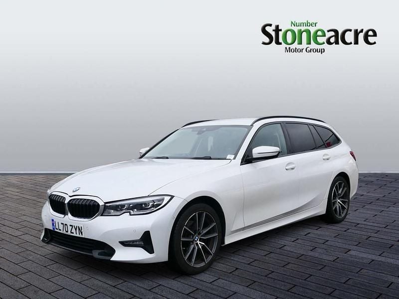 Used BMW 320 Sport Line 180 HP (132 kW) 2021 White Estate
