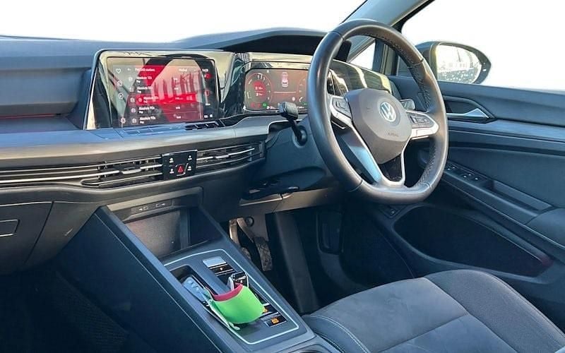 Used VW Golf VIII Style 204 HP (150 kW) 2024 Hatchback