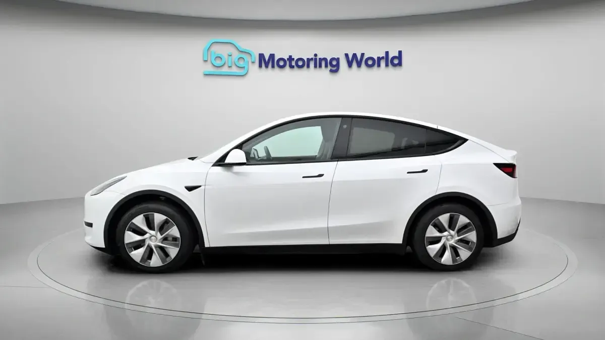 Used Tesla Model Y RWD 254 kW (346 HP) 2024 White SUV