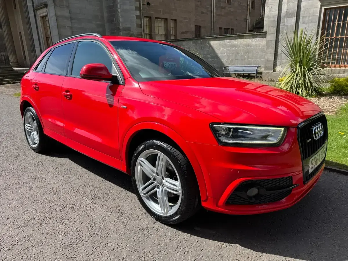 Usado Audi Q3 S-line plus 177 HP (130 kW) 2014 Vermelho SUV