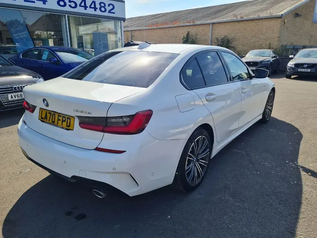 Used BMW 330e M Sport 292 HP (214 kW) 2021 White Sedan