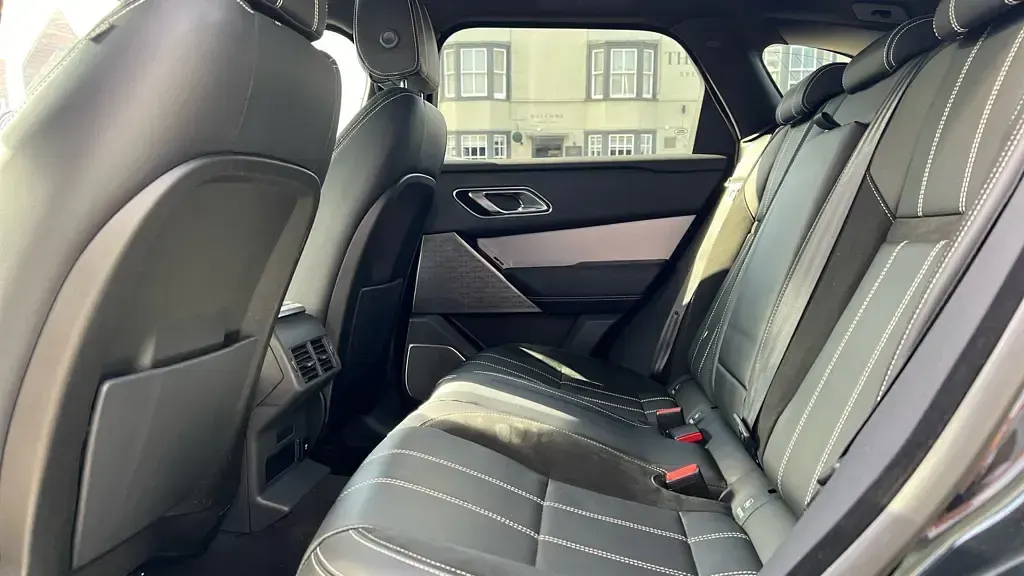 Used Land Rover Range Rover Velar SE Dynamic 249 HP (183 kW) 2020 Black SUV