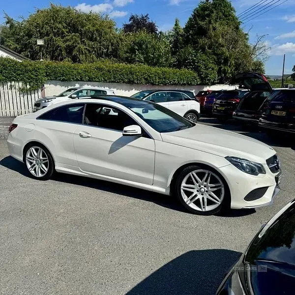 Used Mercedes E220 AMG line 177 HP (130 kW) 2017 White Coupe