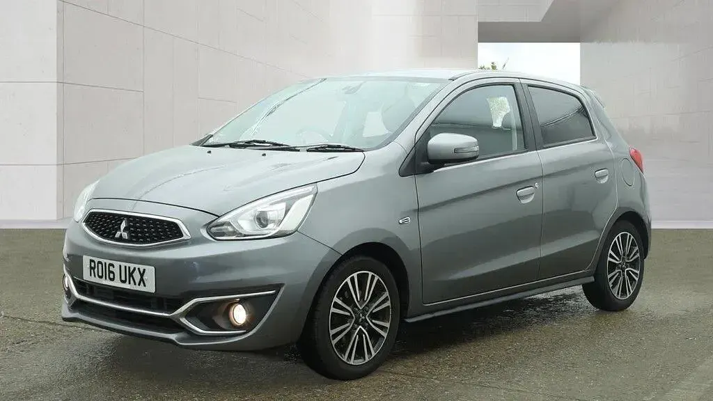 Used Mitsubishi Mirage 79 HP (58 kW) 2016 Grey Hatchback