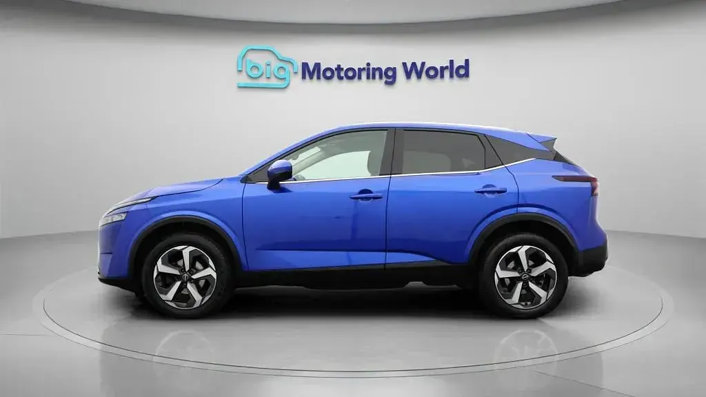 Used Nissan Qashqai N-Connecta 140 HP (102 kW) 2023 Blue SUV
