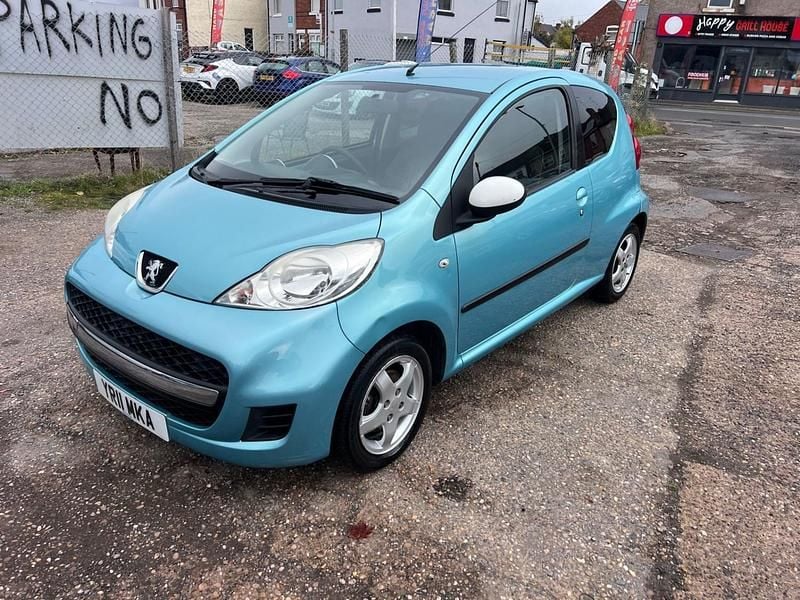 Used Peugeot 107 Sportium 68 HP (50 kW) 2011 Blue Hatchback