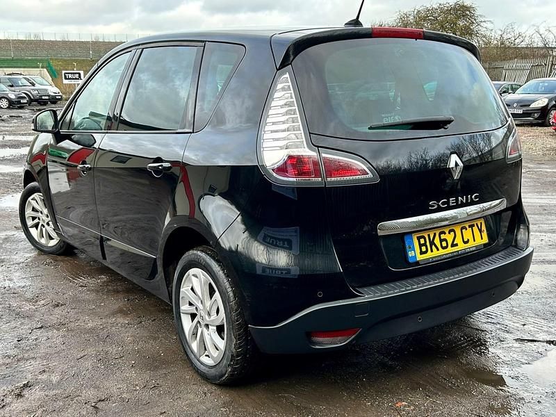 Used Renault Scénic III Dynamique 110 HP (80 kW) 2012 Black MPV