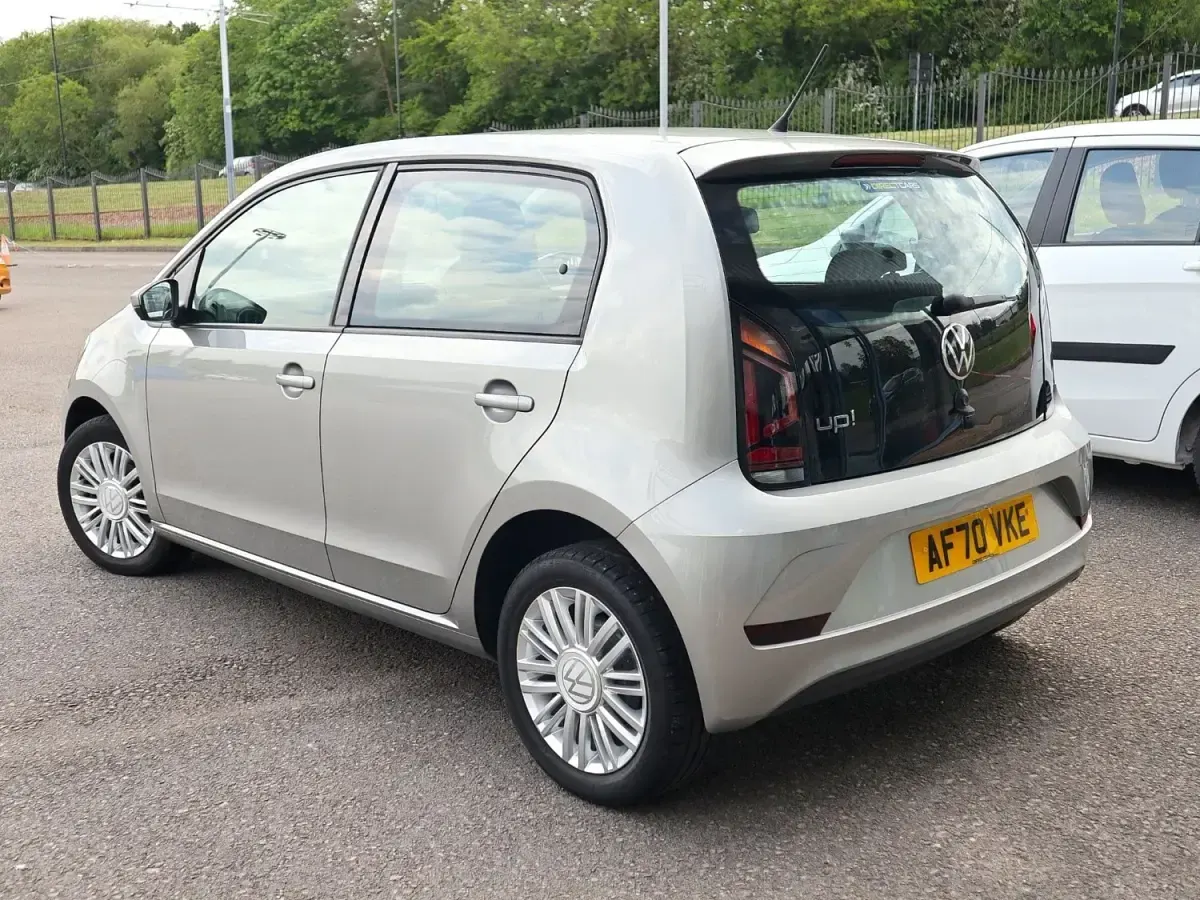 Usado VW up! S 60 HP (44 kW) 2020 Prateado Citadino