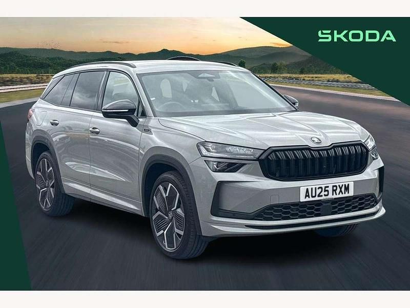 Meteor grey Used 2025 Skoda Kodiaq SportLine SUV | £37,695 (A bit pricey) - Image 1/3