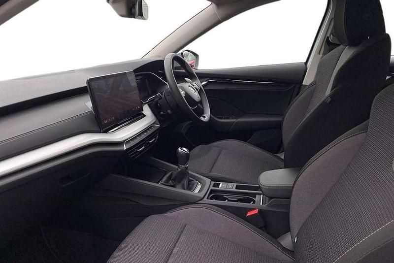 Used Skoda Octavia SE Technology 116 HP (85 kW) 2024 Brilliant silver metallic Hatchback