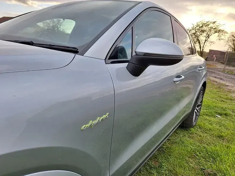 Begagnad Porsche Cayenne 462 HK (339 kW) 2022 Silver SUV