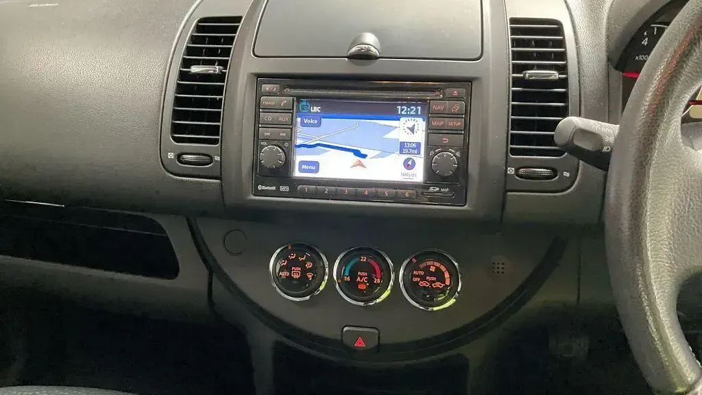 Second-hand Nissan Note N-TEC 88 CP (64 kW) 2013 Alb Hatchback