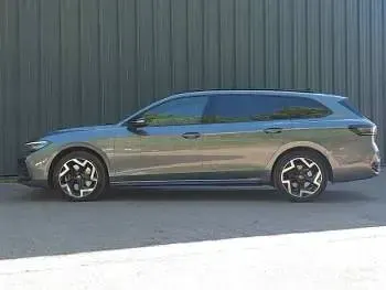 Used VW Passat R-line 204 HP (150 kW) 2024 Grey Estate