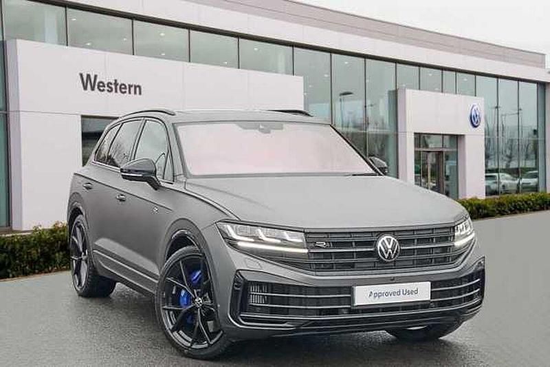 Used 2025 VW Touareg SUV | £69,499 - Image 1/4