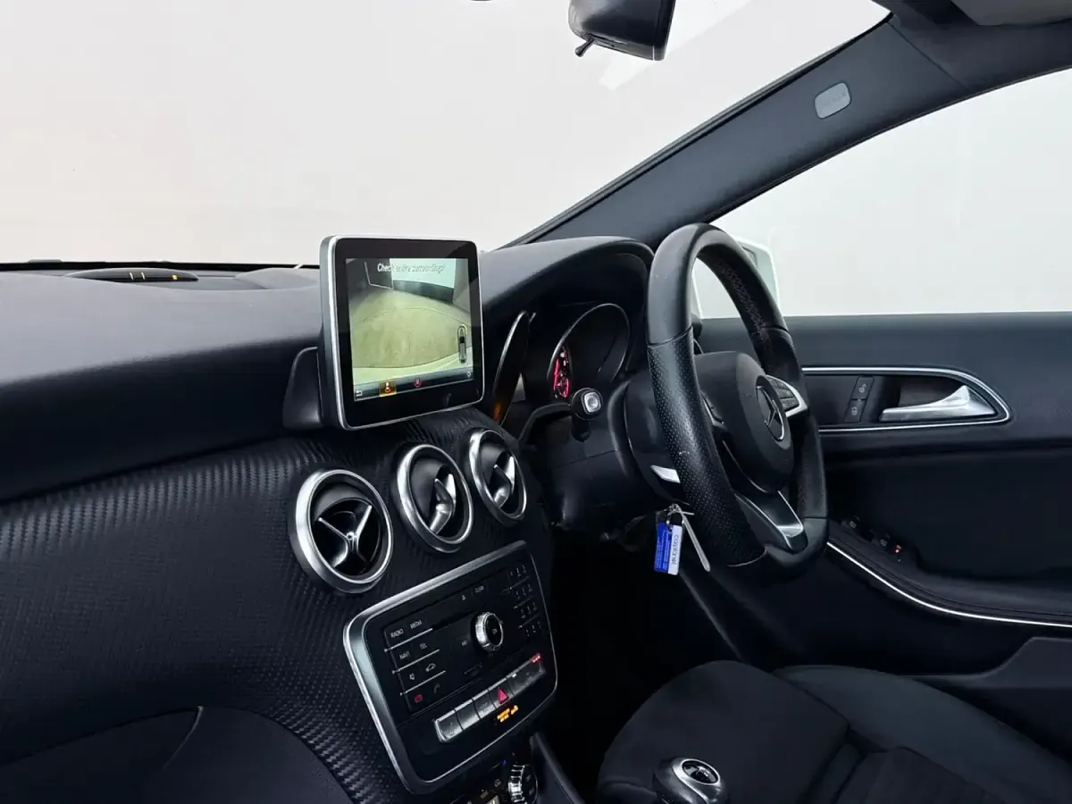 Used Mercedes A180 Executive 2016 White Hatchback