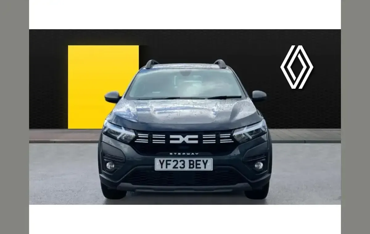 Used Dacia Sandero Journey 90 HP (66 kW) 2023 Grey Hatchback