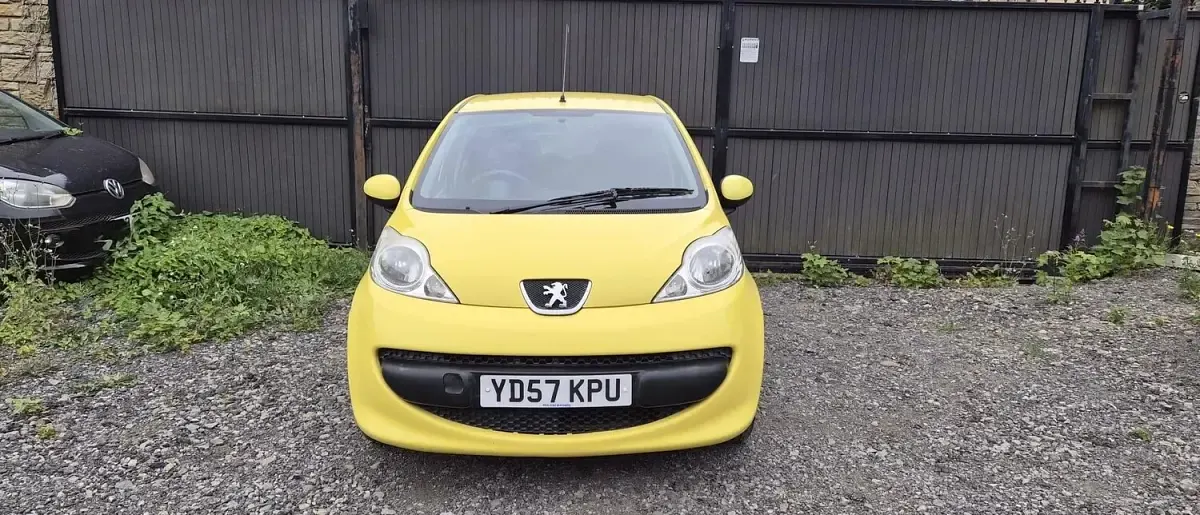 Used Peugeot 107 68 HP (50 kW) 2007 Yellow Hatchback