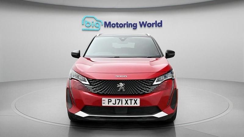Used Peugeot 3008 GT 225 HP (165 kW) 2021 Red SUV