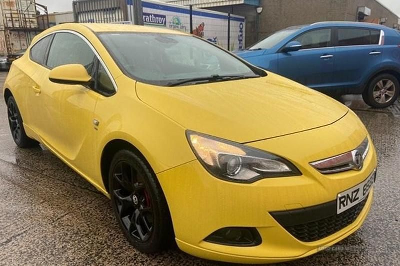 Used Vauxhall Astra GTC SRi 165 HP (121 kW) 2012 Coupe